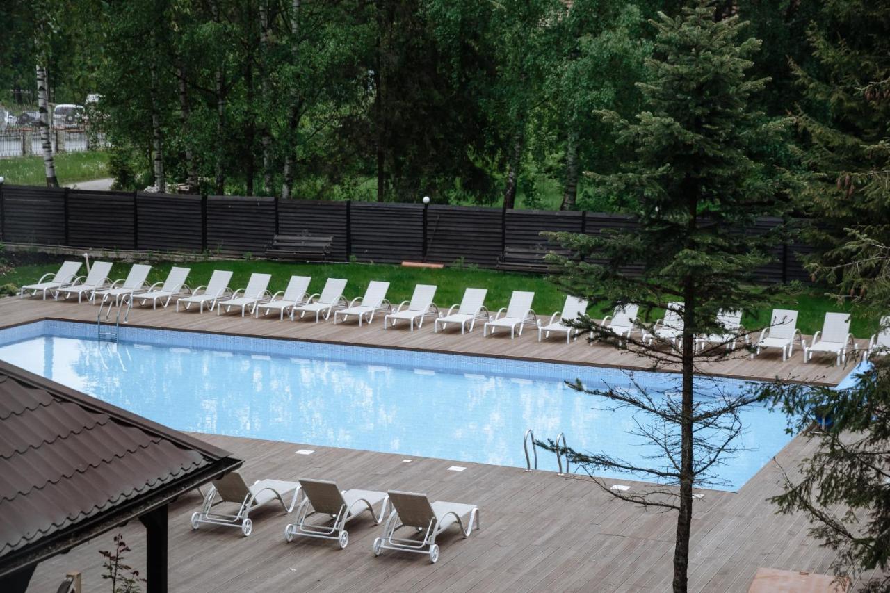 Yaremche Club Hotel ภายนอก รูปภาพ
