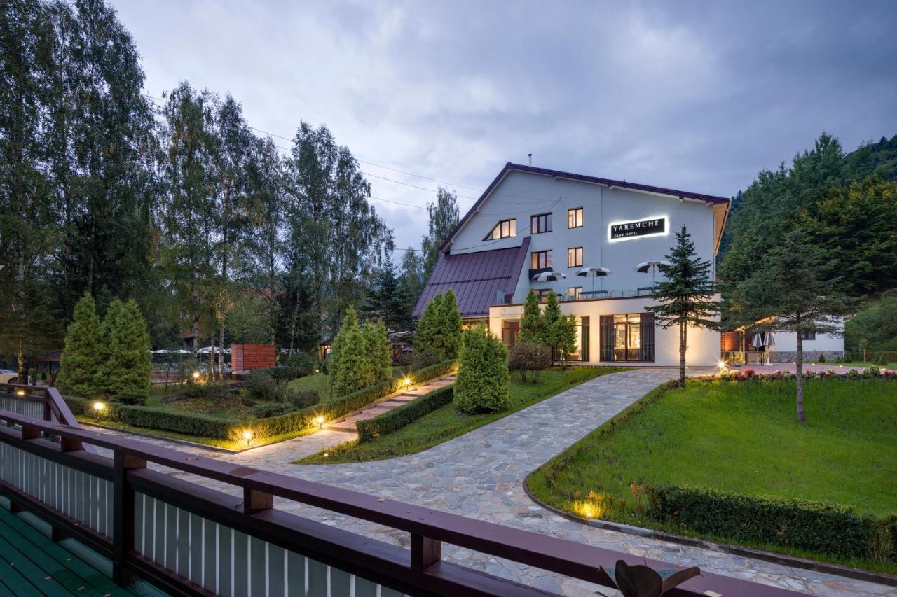 Yaremche Club Hotel ภายนอก รูปภาพ