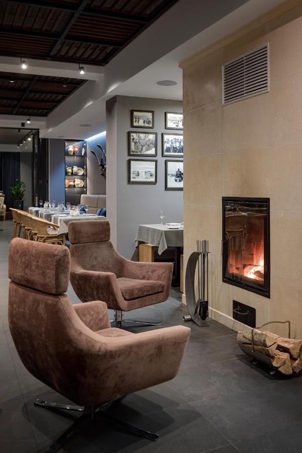 Yaremche Club Hotel ภายนอก รูปภาพ