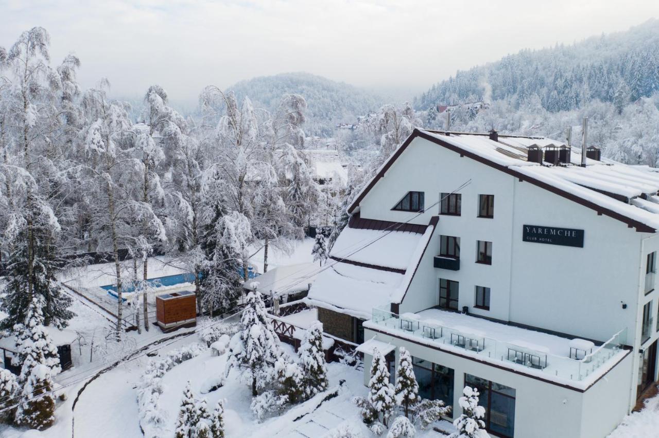 Yaremche Club Hotel ภายนอก รูปภาพ
