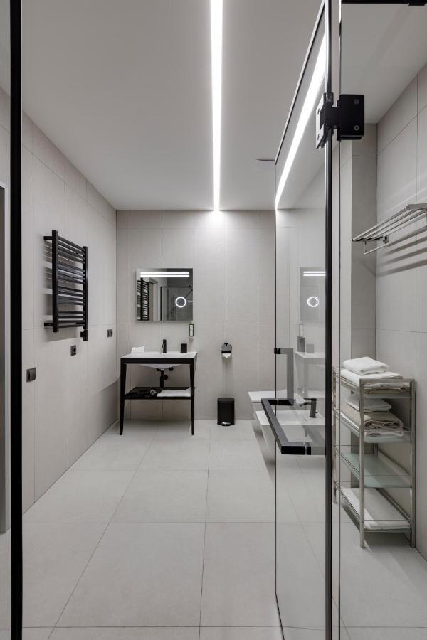 Yaremche Club Hotel ภายนอก รูปภาพ